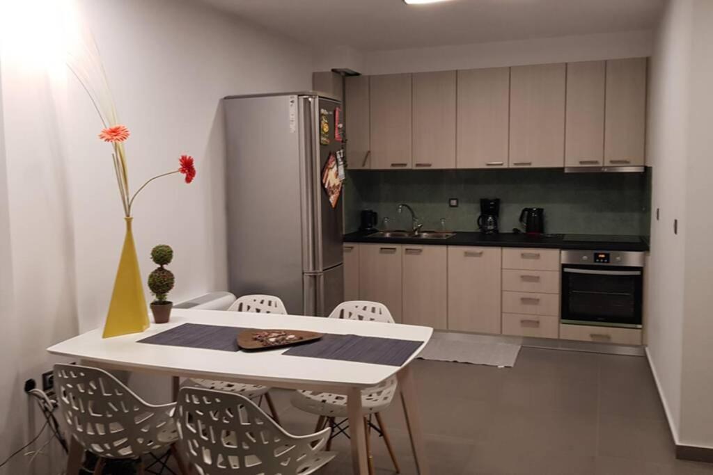 Amaliada Hitech Appartment מראה חיצוני תמונה